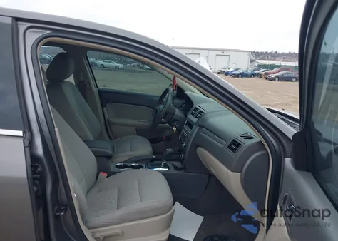 2011 Ford Fusion Se z USA, uszkodzony, nr VIN 3FAHP0HA5BR250046